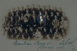 Peter Römer mit Schüler und Kollegen in der Boys High School in Südafrika, 1919